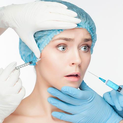 Kennen Sie den Unterschied zwischen einem plastischen Chirurgen und einem ästhetischen/kosmetischen Arzt?